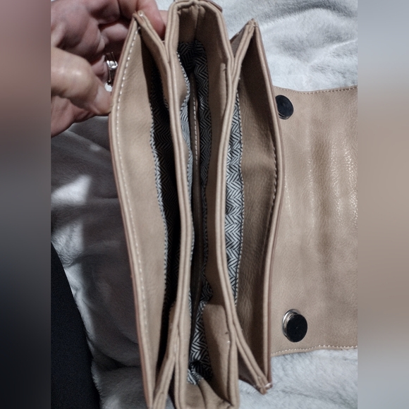 Steve Madden Crossbody Pink/Mauve - Picture 8 of 8